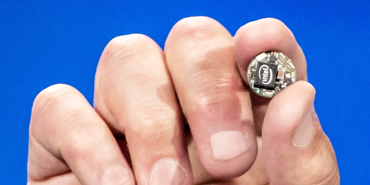 Intel為穿戴式應用量身定製Curie晶片。