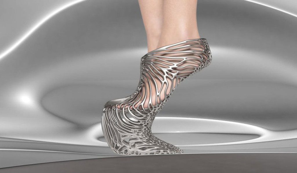 3D 列印製作的鞋子已經不是新鮮事，不過大多數看到的都是在運動鞋方面的運用，今天介紹兩種 3D 列印與時尚藝術結合的高跟鞋款，不只設計大膽更是富有創意，一起來看看吧！