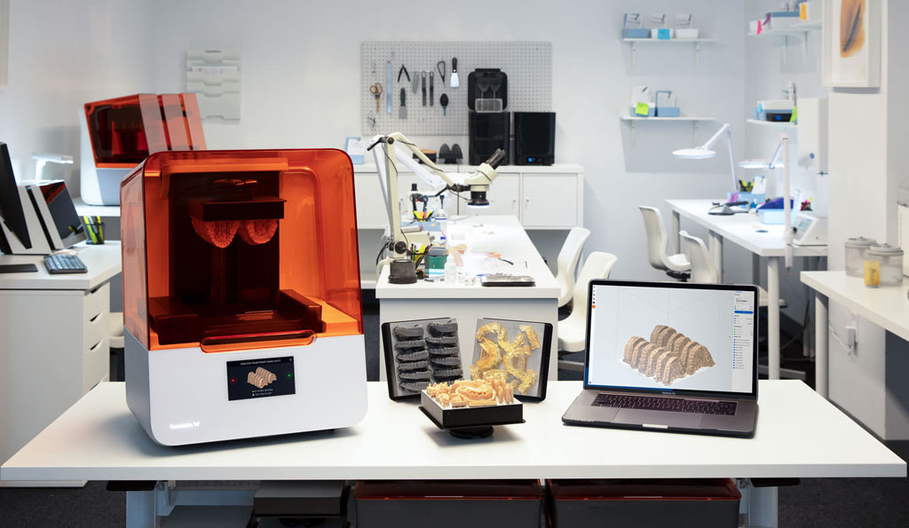 3D列印公司Formlabs日期宣布收購材料供應商Spectra Group Photopolymers LLC，未來將擁有垂直整合的能力，同時兼具列印機品質與材料研發，一起期待未來3D列印牙科的機器誕生！