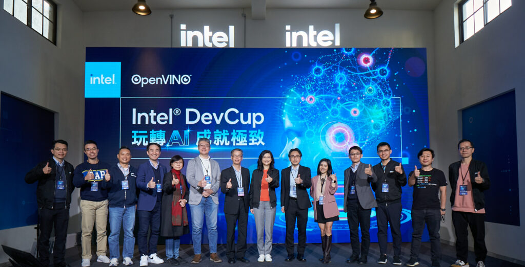 第二屆「Intel® DevCup」競賽圓滿落幕，除了實作組與概念組的得獎作品之外，還有多位佳作、人氣票選的作品，皆令人驚豔。