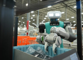 AI結合雙足，人形機器人Digit 走進工作現場！