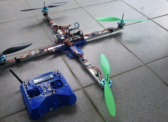 打怪升級！創客必修「飛行器＋手把」自造課　成就天空飛翔夢