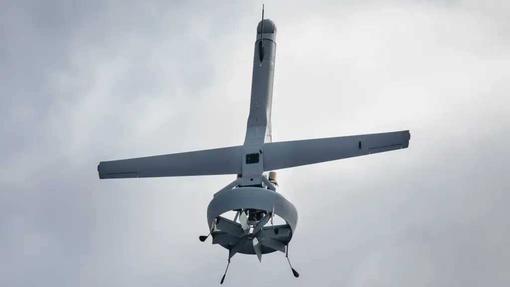 烏克蘭採用V-BAT無人機協同海馬斯火箭系統摧毀了多處俄軍自以為處於「電戰保護傘」下的後勤節點,進而證實了:只要無人機能偵測到目標物的座標,海馬斯就能打到那裡,本文將剖析介紹其中的關鍵技術。