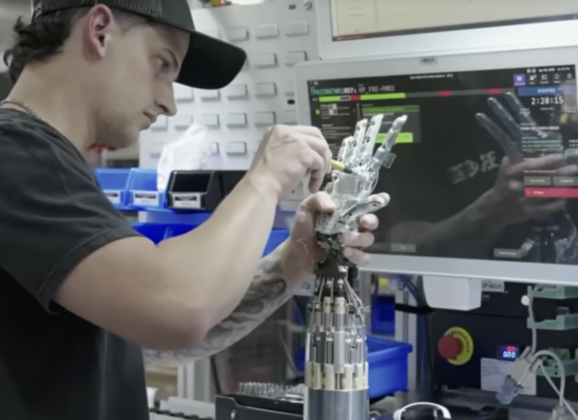 開源vs.閉源VLA模型，2026同步推動機器人智慧上身