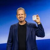 重磅宣告「邁入新階段」：Arm開賣AI資料中心CPU晶片