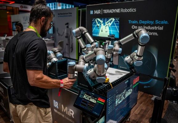 簡化AI機器人訓練　Universal Robots與Scale AI推出模仿學習系統